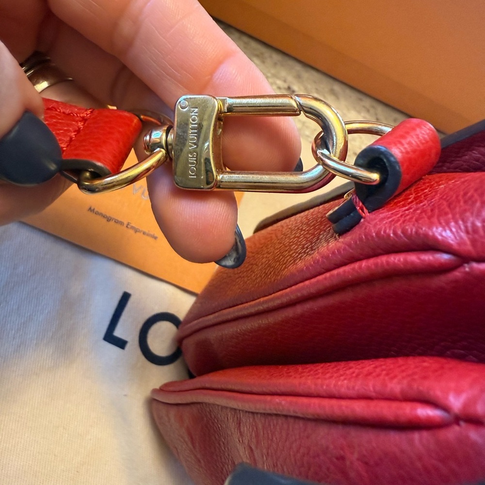 Louis Vuitton Pochette Métis Empreinte Red Scarlet | Full Set | Excellent - Picture 6 of 16